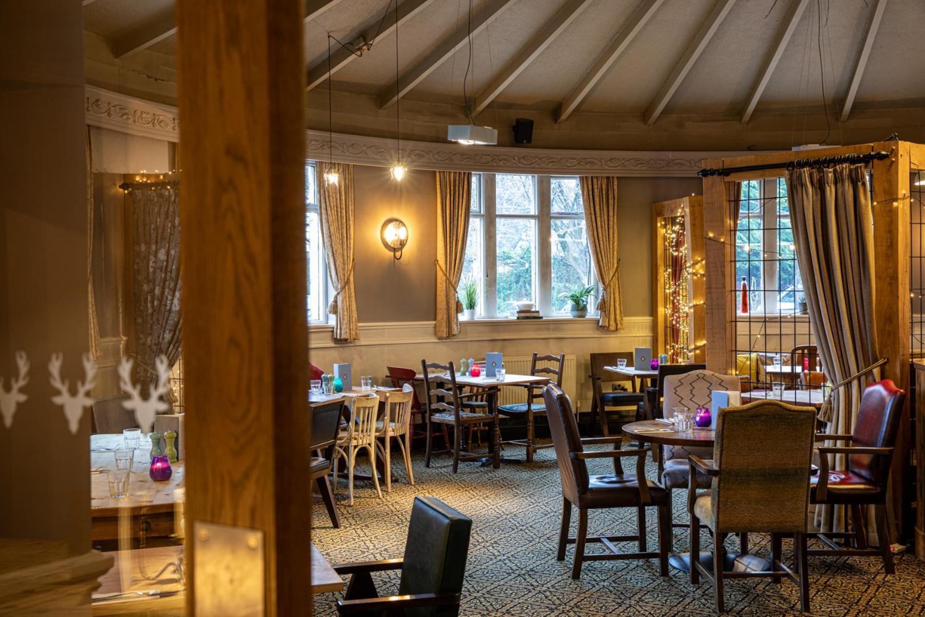Hotel The Devonshire Arms Baslow Exterior foto